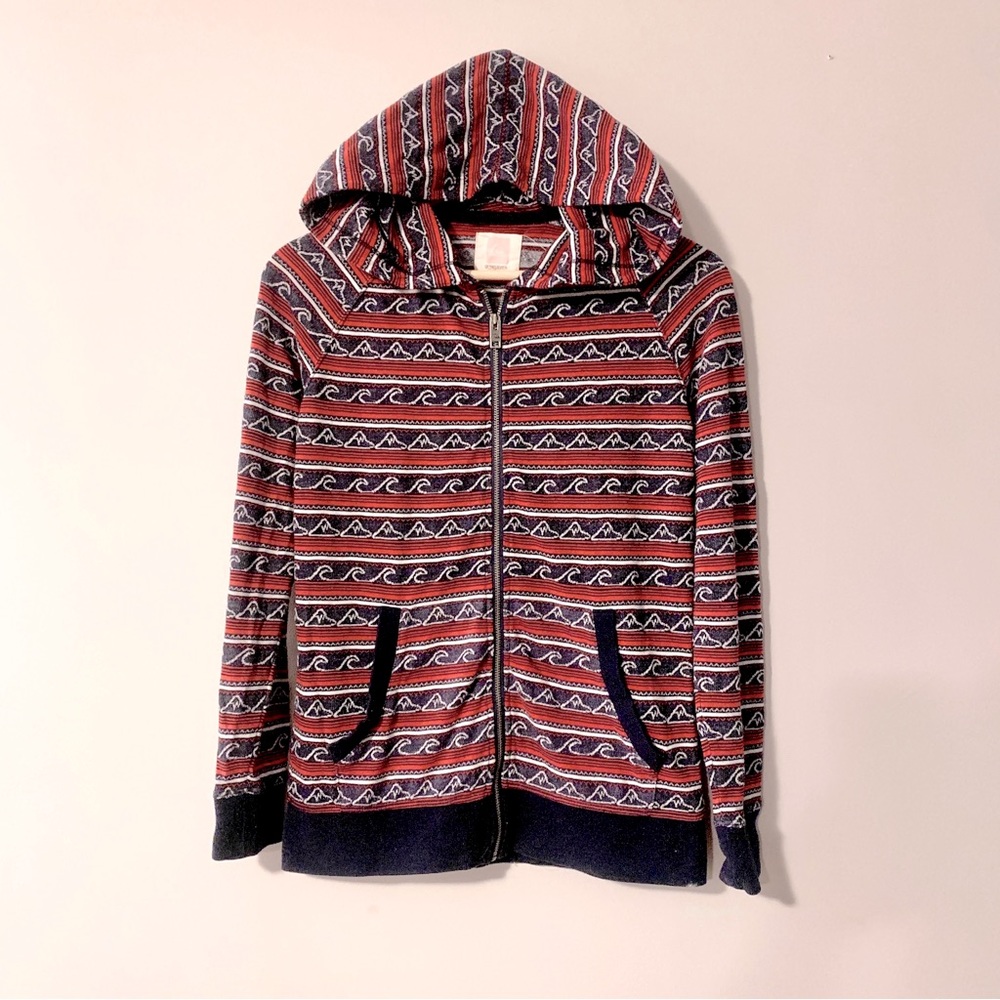 Quicksilver | Red, Blue and White Waves 🌊 patterned lightweight hoodie Sz Small